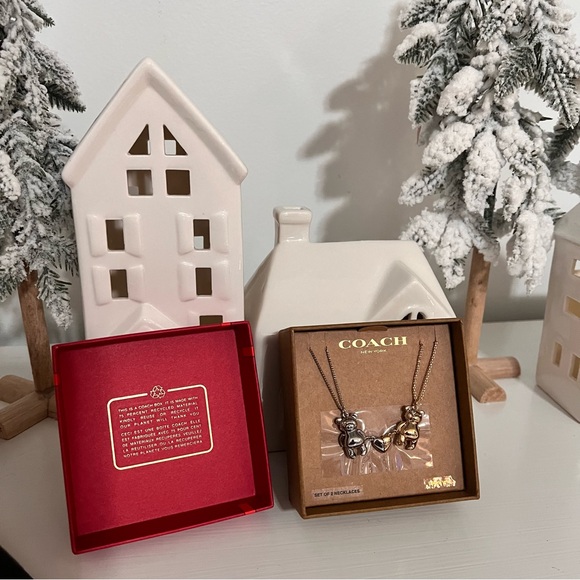 Teddy Bear Heart Friendship Necklace Set 🐻 - Picture 2 of 11